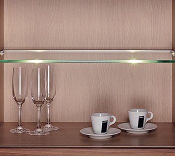 Drita të Montuara mbi Syprinë